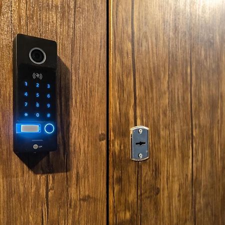 Appartement Mini-Smart 1 à Kiev Extérieur photo